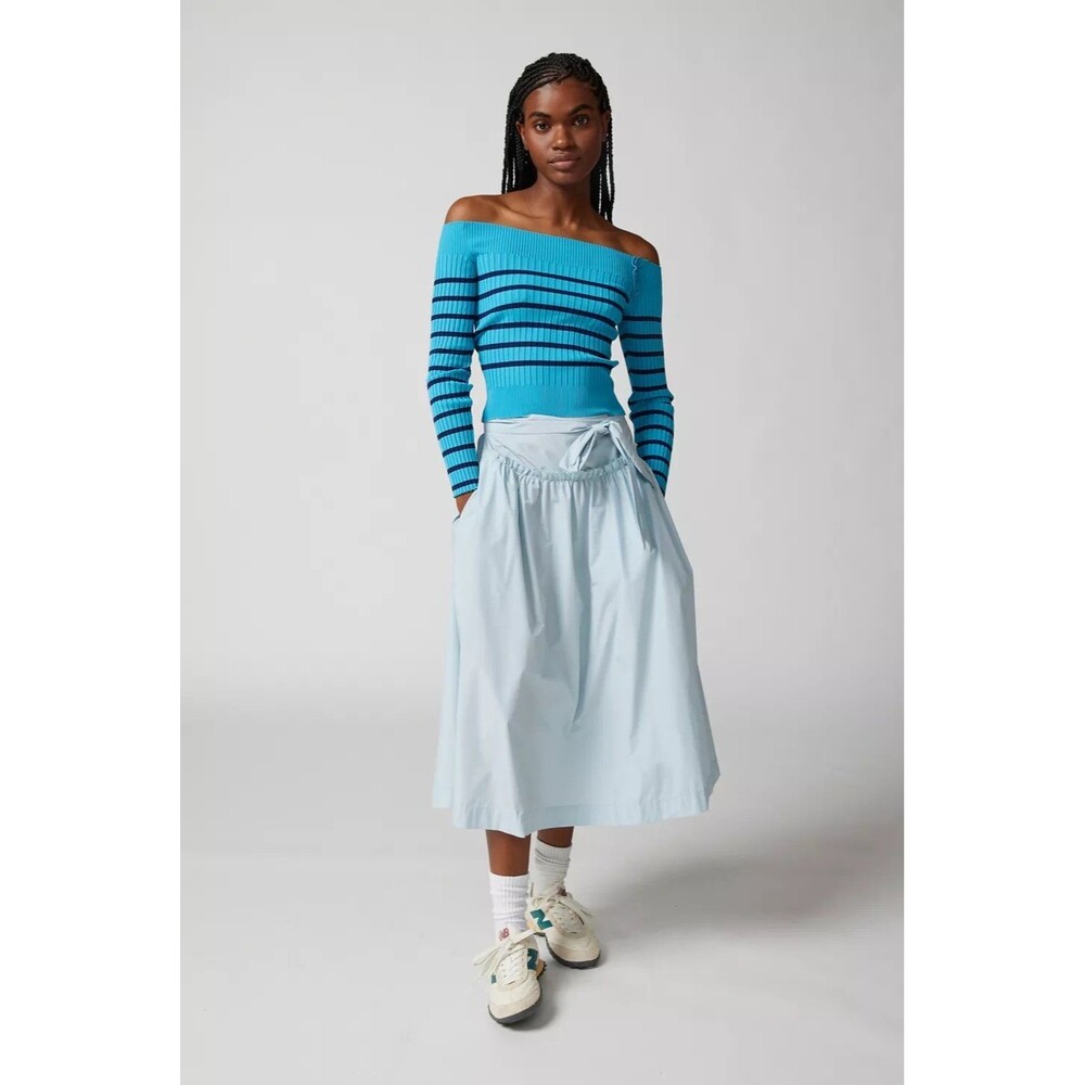 Urban Outfitters UO Tessa Buttoned Off-The-Shoulder Women’s Small Sweater NWOT